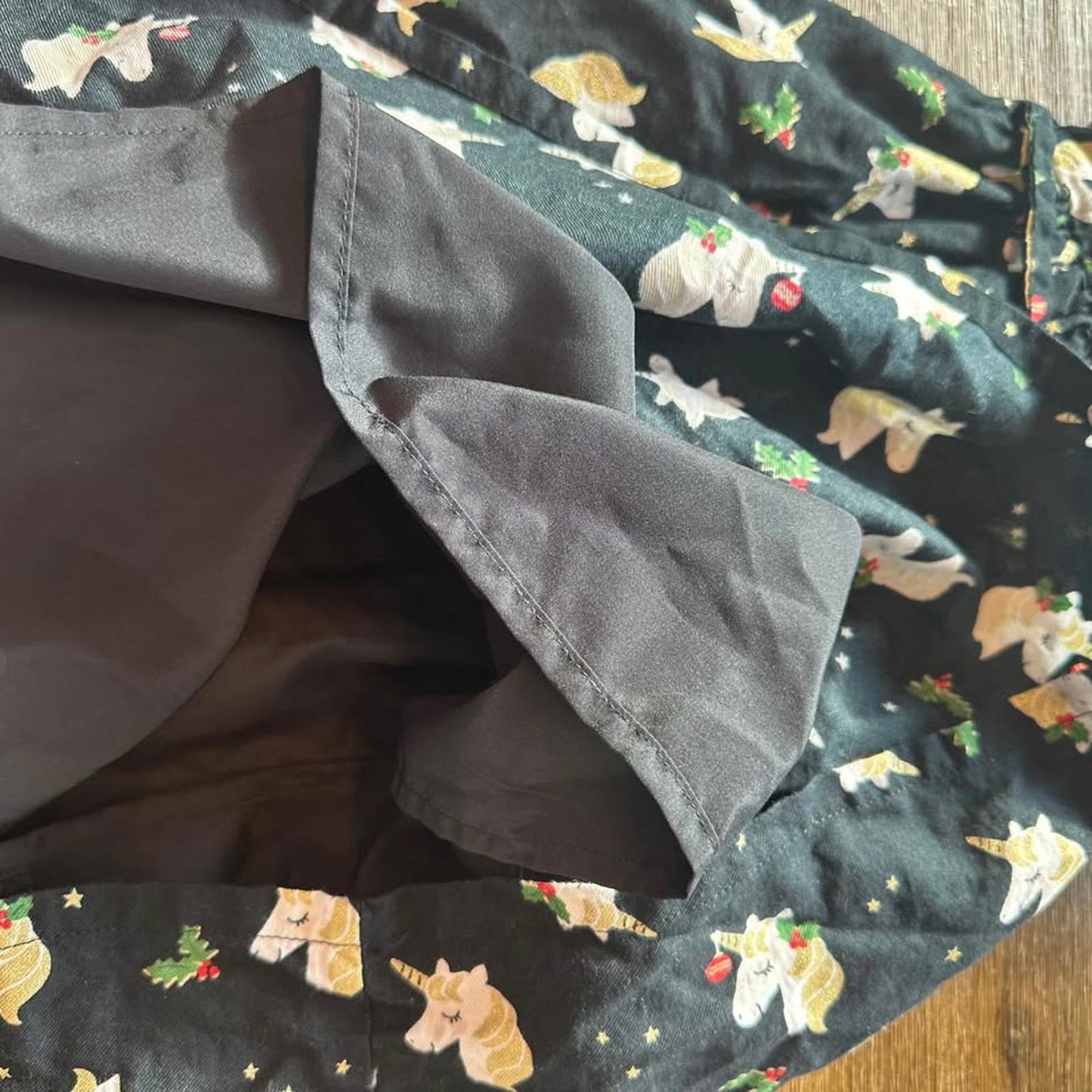 Unicorn print black lined dress size 10 kids