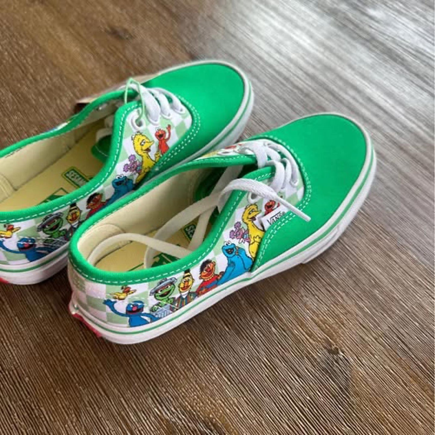 NWT Vans Sesame Street kids shoes size 1.5