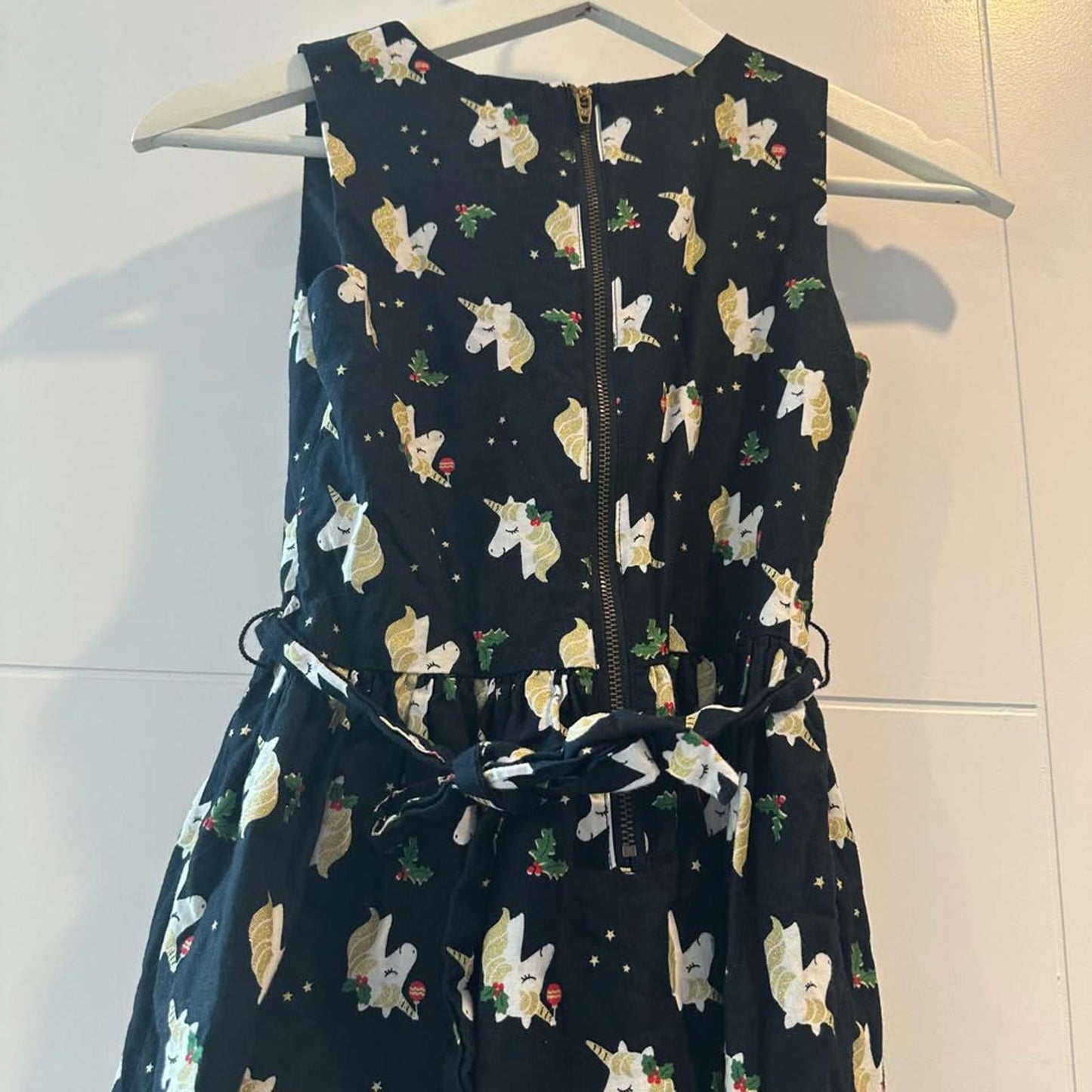 Unicorn print black lined dress size 10 kids