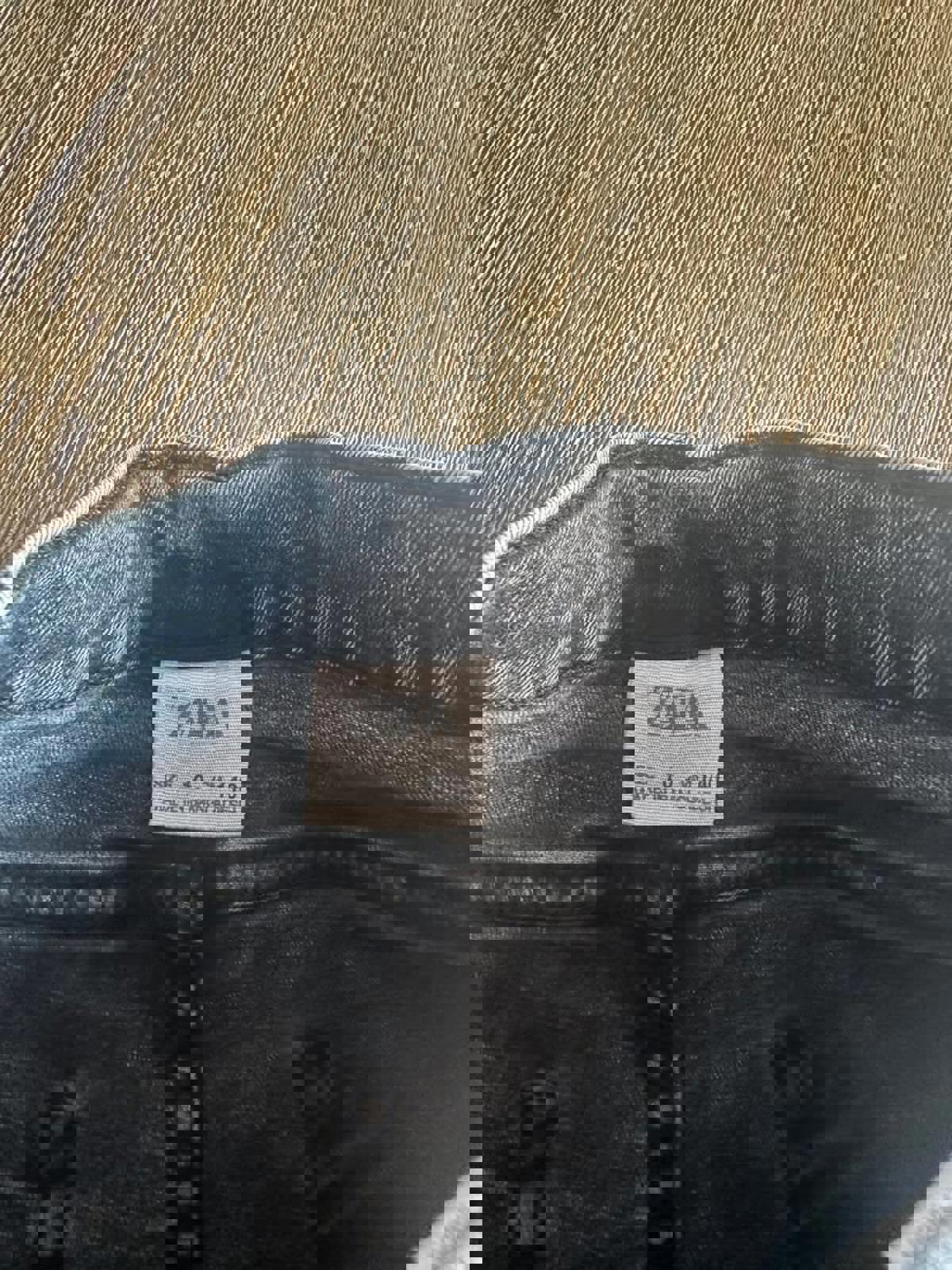 NWOT Zara kids distressed black jeans size 10