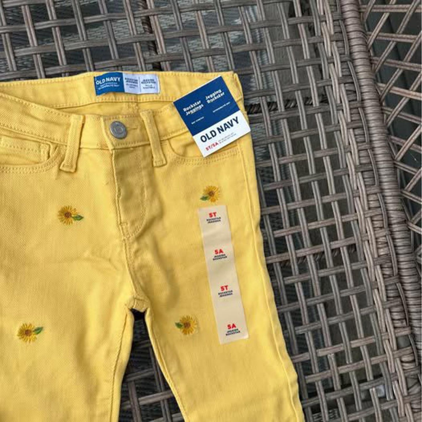NWT toddler girls yellow denim “rockstar jeggings” with flowers size 5T