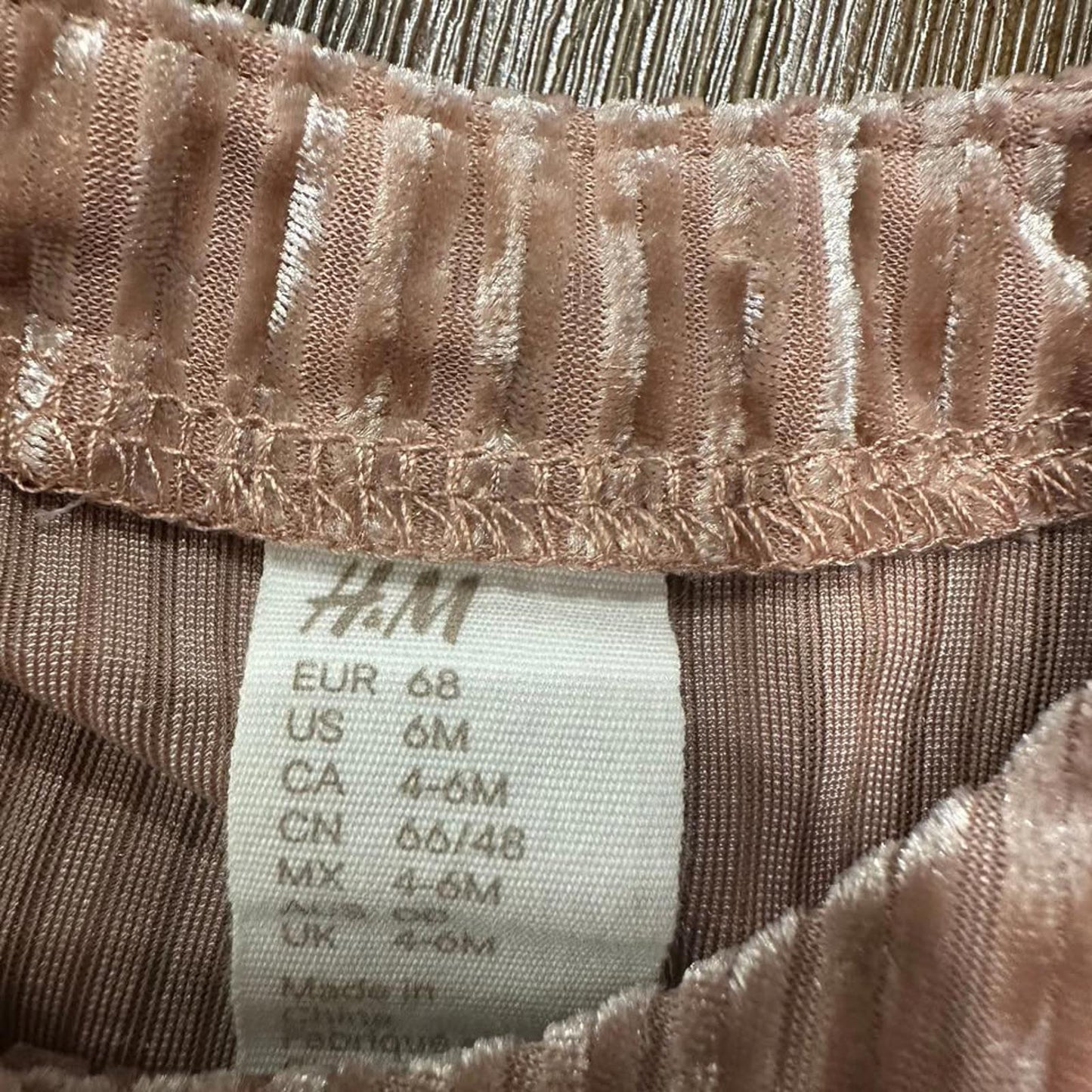 H&M baby velvet jumpsuit size 6 months