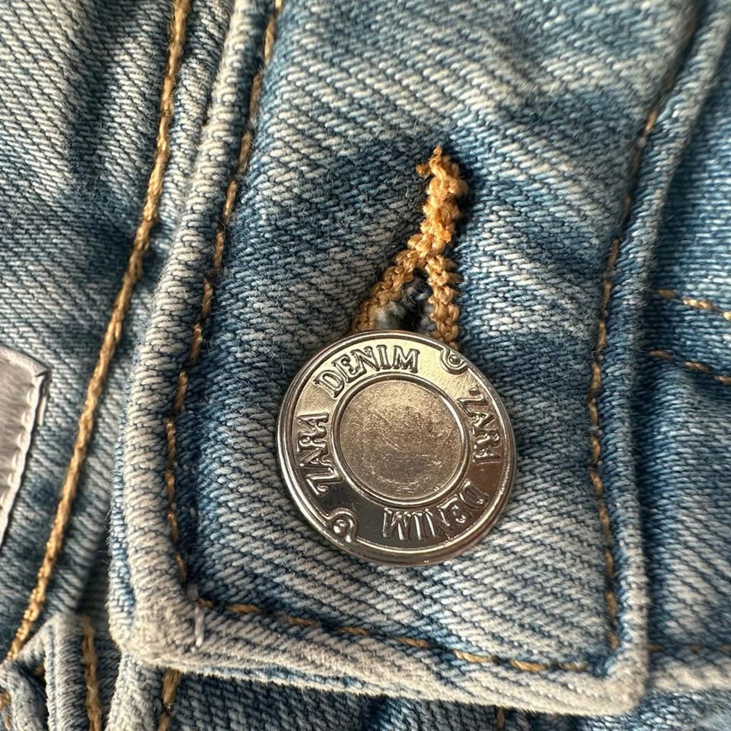 Zara kids light wash skinny jeans size 10
