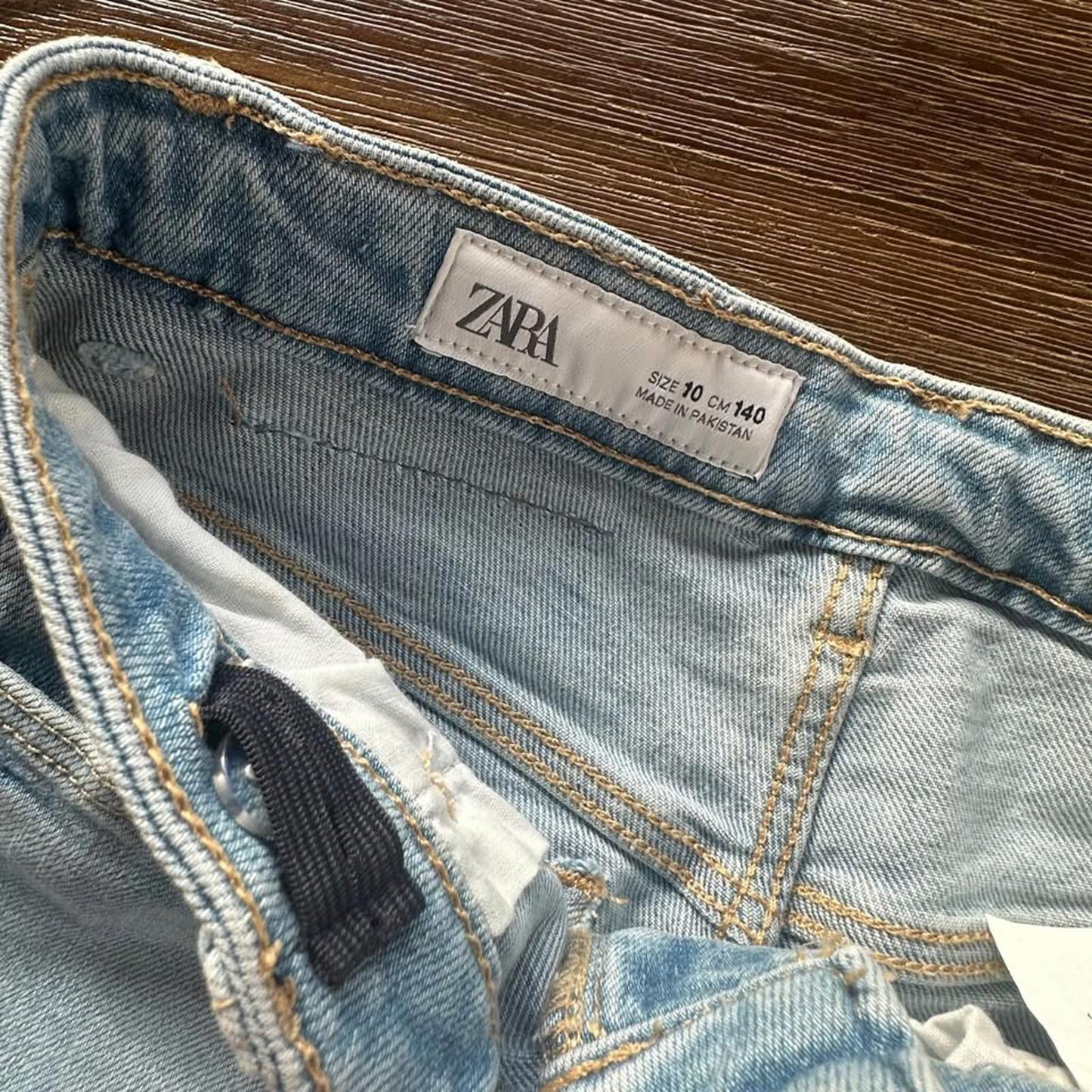 Zara kids light wash skinny jeans size 10
