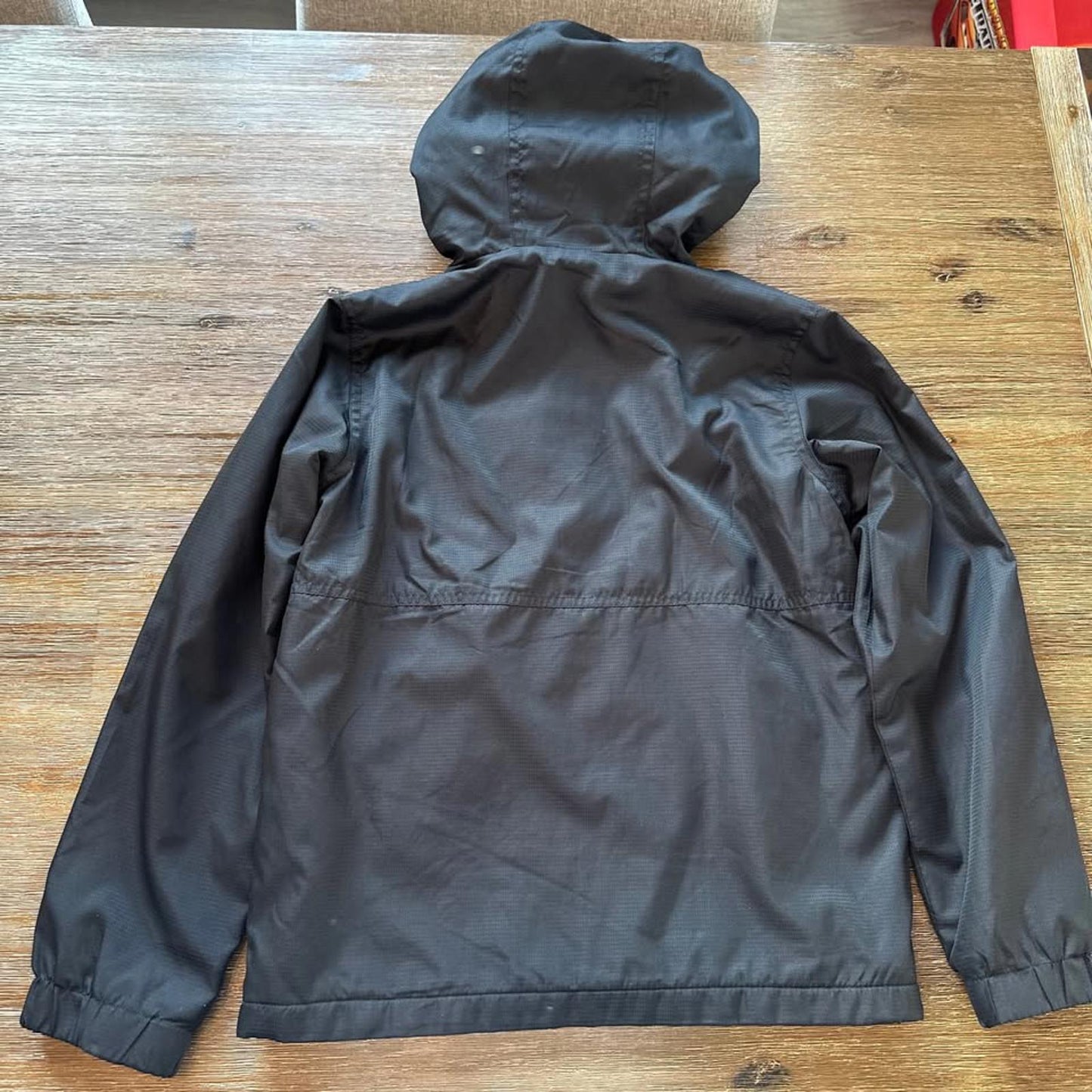 Reebok kids black jacket size small (8)