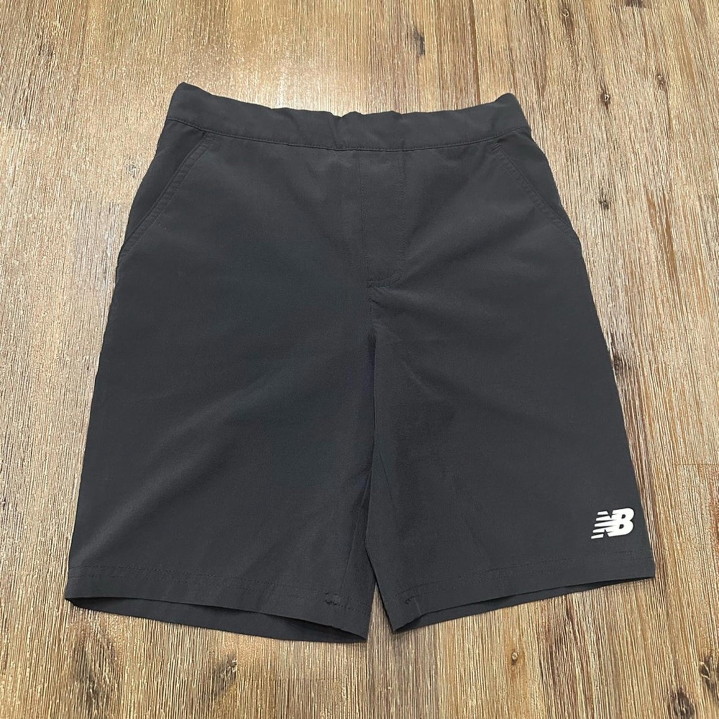 New Balance Kids Black Athletic Shorts size S(8)