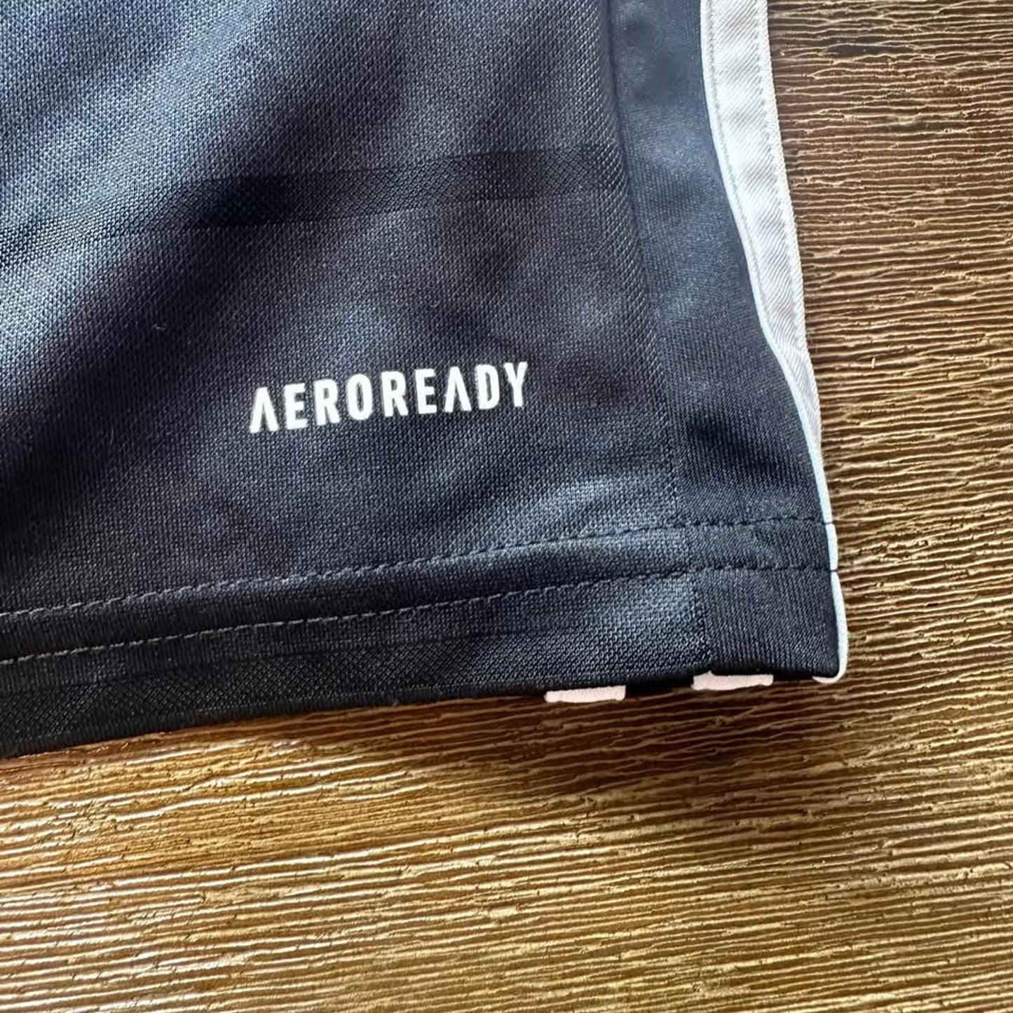 Adidas aeroready kids black shirt size L(13-14)