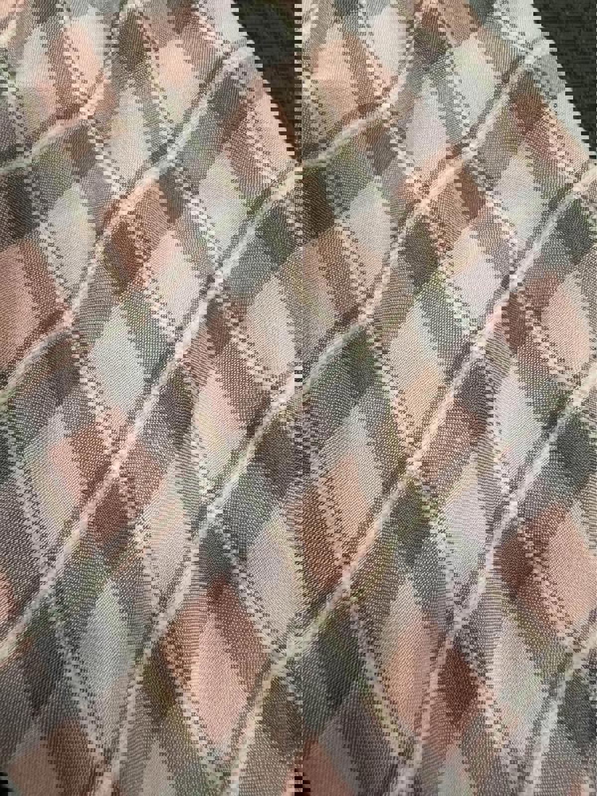 Lee Cooper girls pink cropped plaid button down shirt with “pearls” size 10