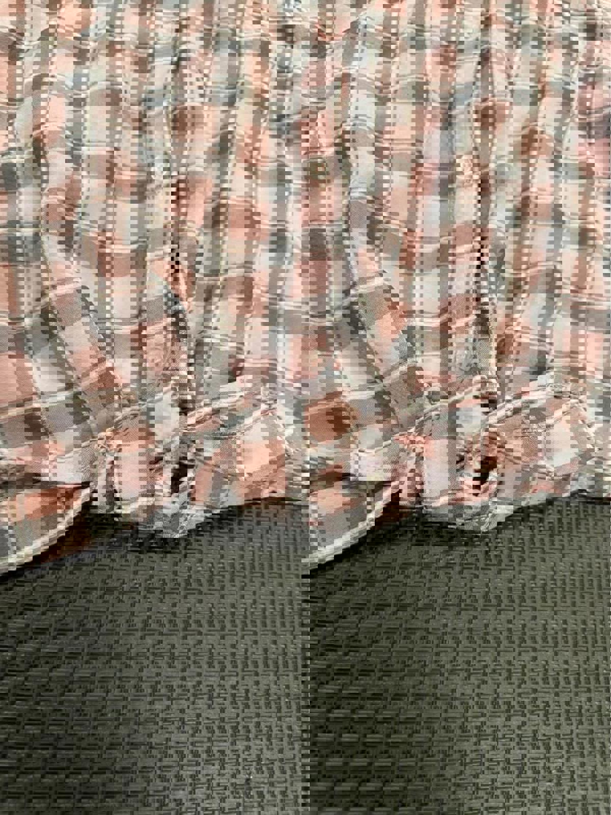 Lee Cooper girls pink cropped plaid button down shirt with “pearls” size 10