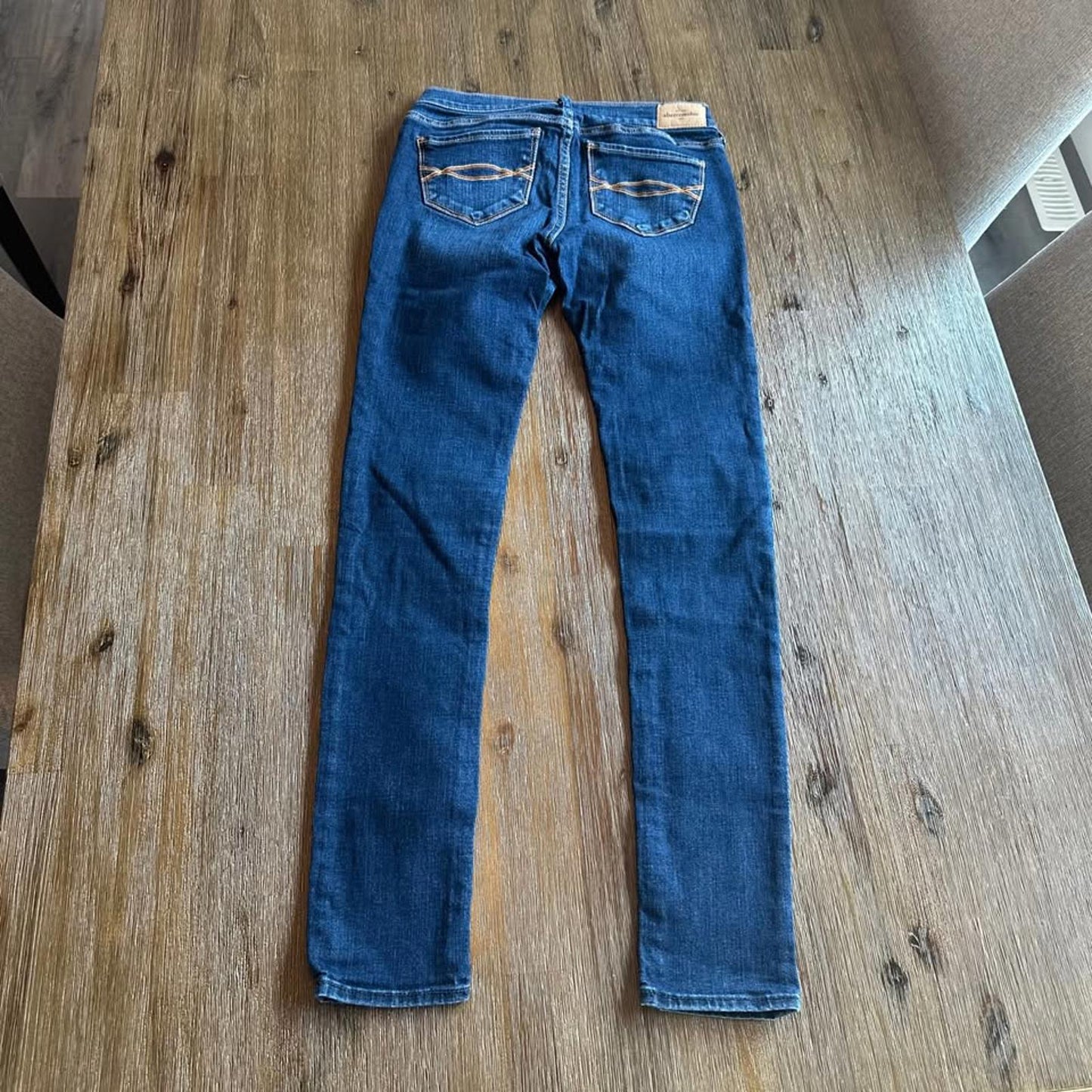 Abercrombie kids blue skinny jeans size 14