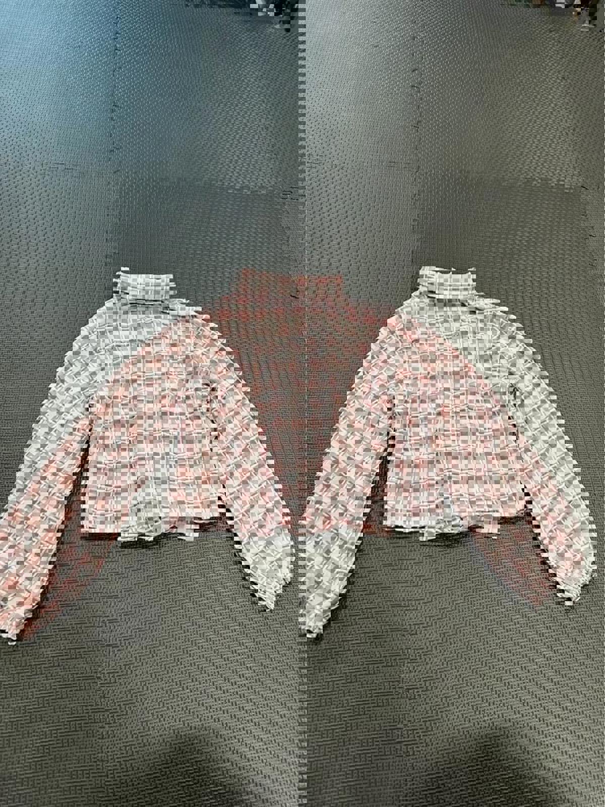 Lee Cooper girls pink cropped plaid button down shirt with “pearls” size 10