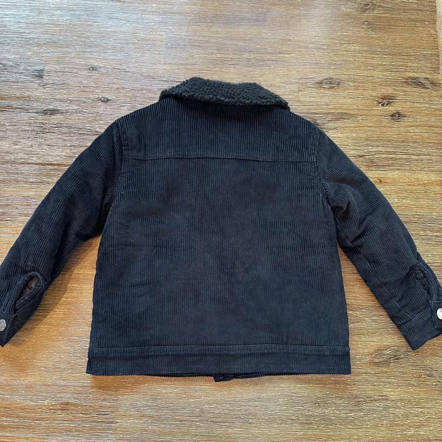 Silver Jeans kids black corduroy jacket with sherpa lining size 5